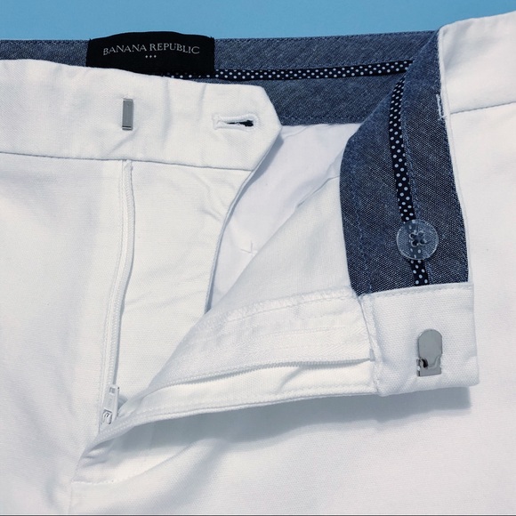 BANANA REPUBLIC | White Bermuda Shorts | Size 12 - Picture 8 of 15